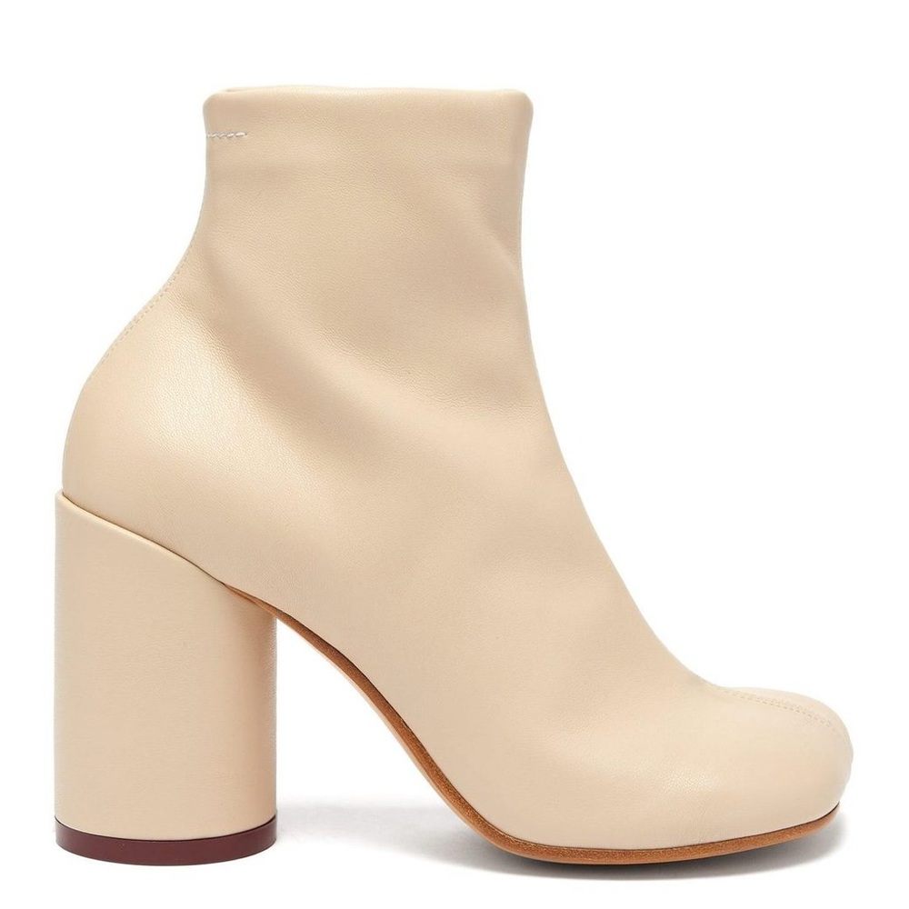 MM6 by Maison Martin Margiela
Women's Natural Square-toe Leather Ankle Boots